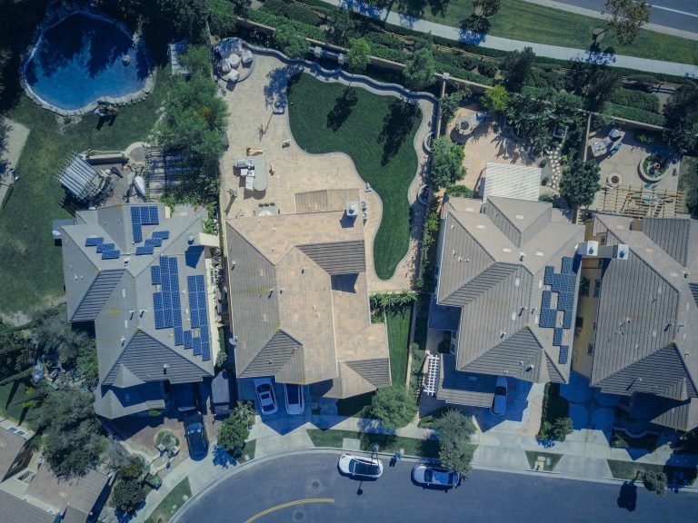 Where Desert Solar Projects Go Wrong on Mobile Homes